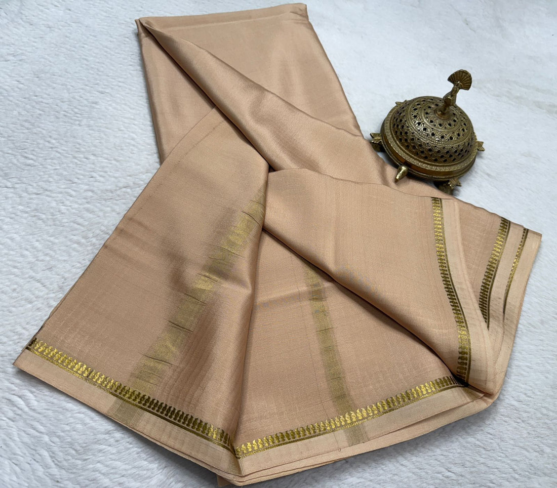 Graceful Mysore Silk Saree with Elegant Woven Zari Border