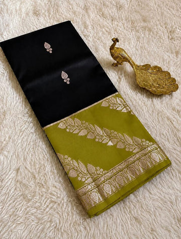 Graceful Kanchipuram Tussar Silk Saree with Heritage Weaving